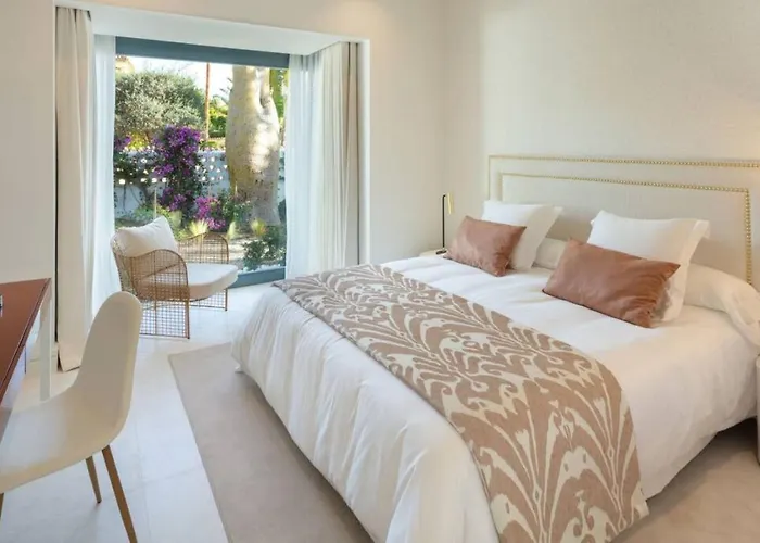 Paris 7 Bedroom In * マルベーリャ