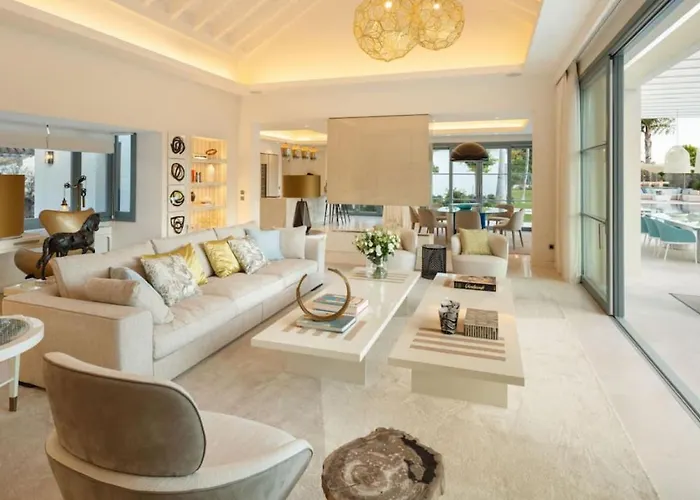 別荘 Paris 7 Bedroom In マルベーリャ