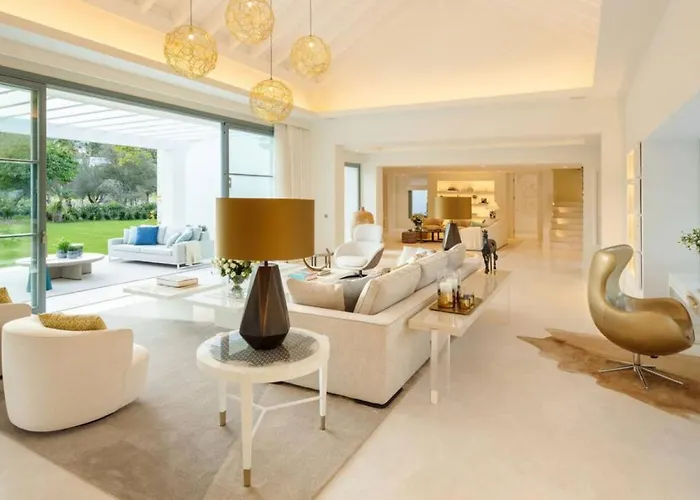 別荘 Paris 7 Bedroom In マルベーリャ