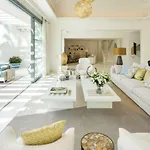 Holiday home Paris 7 Bedroom In Marbella