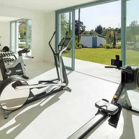 Ferienhaus Paris 7 Bedroom In Marbella