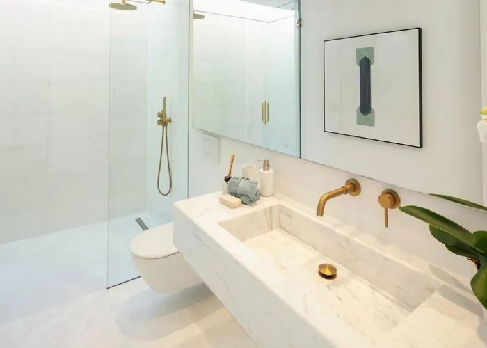 Paris 7 Bedroom In *