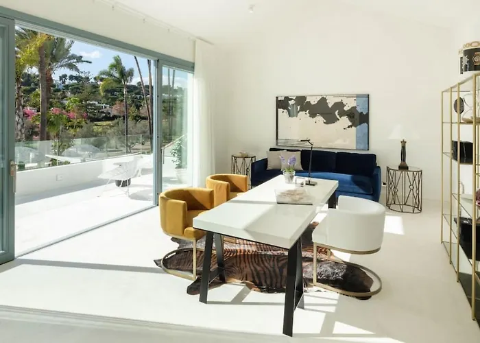 Paris 7 Bedroom In * Marbella